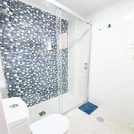 Vue Ocean, 2 Chambres Confortables, Plage En Face Lejlighed *